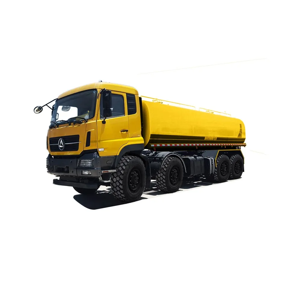 8x8 SCR 13L Motor 25 CBM Fuel Tank Truck